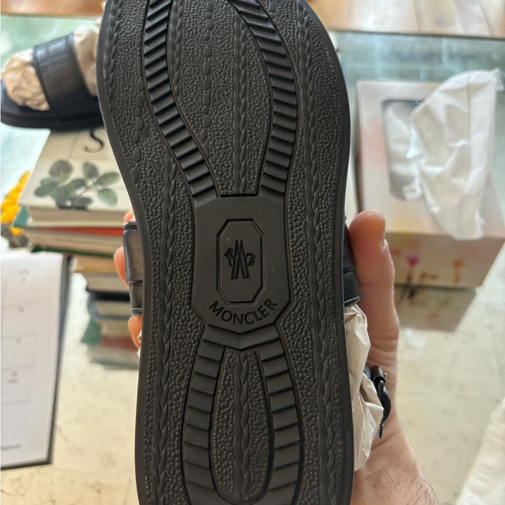 Moncler leather strap sandal - Picture 4 of 7